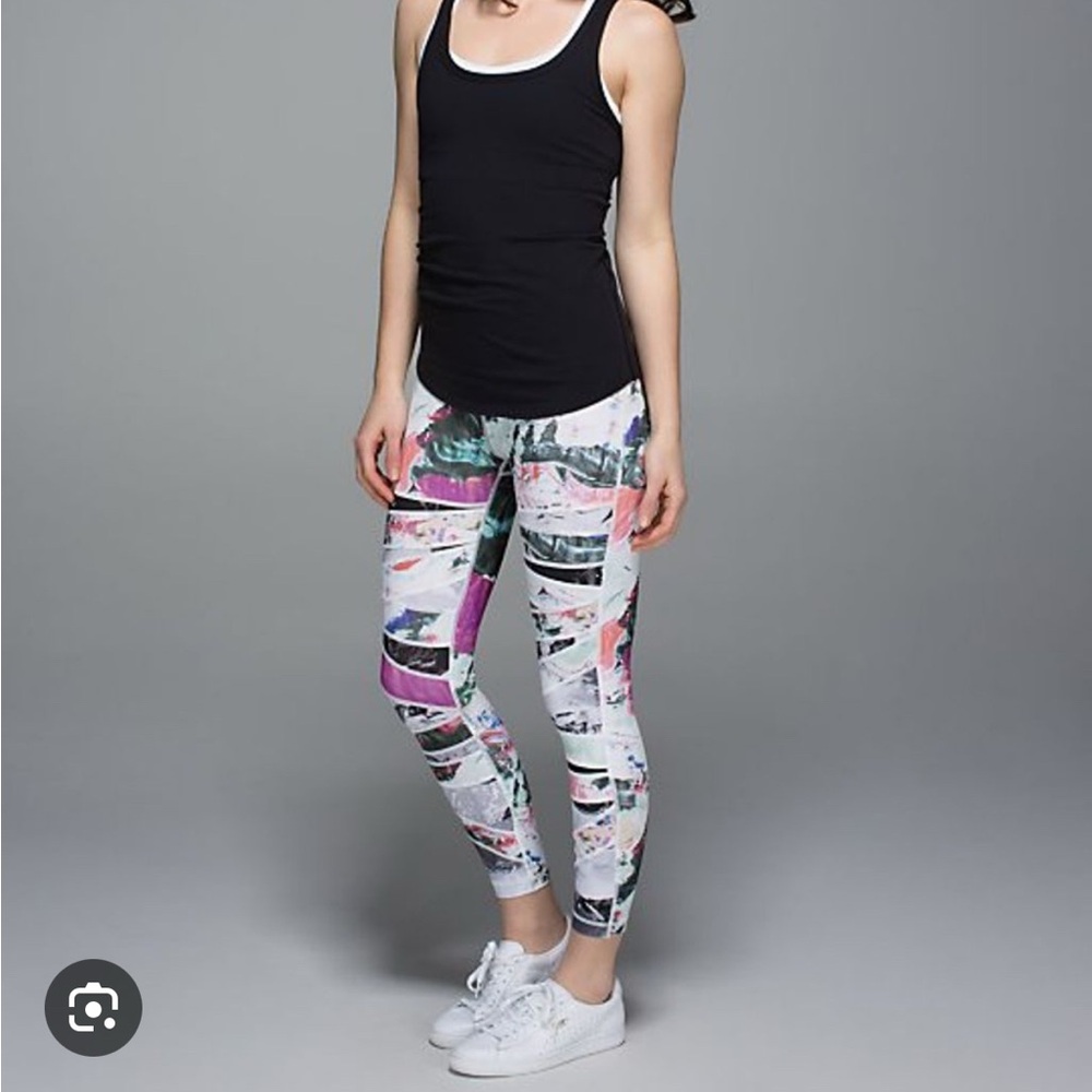 High Times Pigment Wave Multi Full-on Luon leggings, size 4
